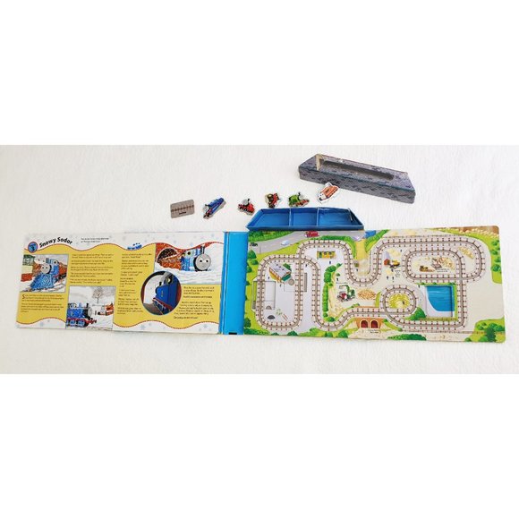 Thomas & Friends - Trouble on the Tracks - Interactive Railway Board Game Book - Picture 8 of 12